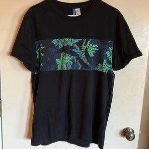 H&M men’s palm tree t shirt